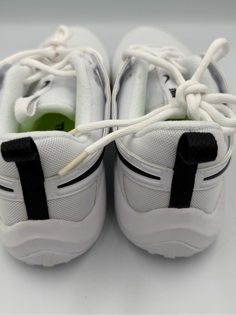 Nike Zoom HyperAce 2 Volleyball Shoes White Black Women's Size 7.5 NIB - Picture 5 of 7